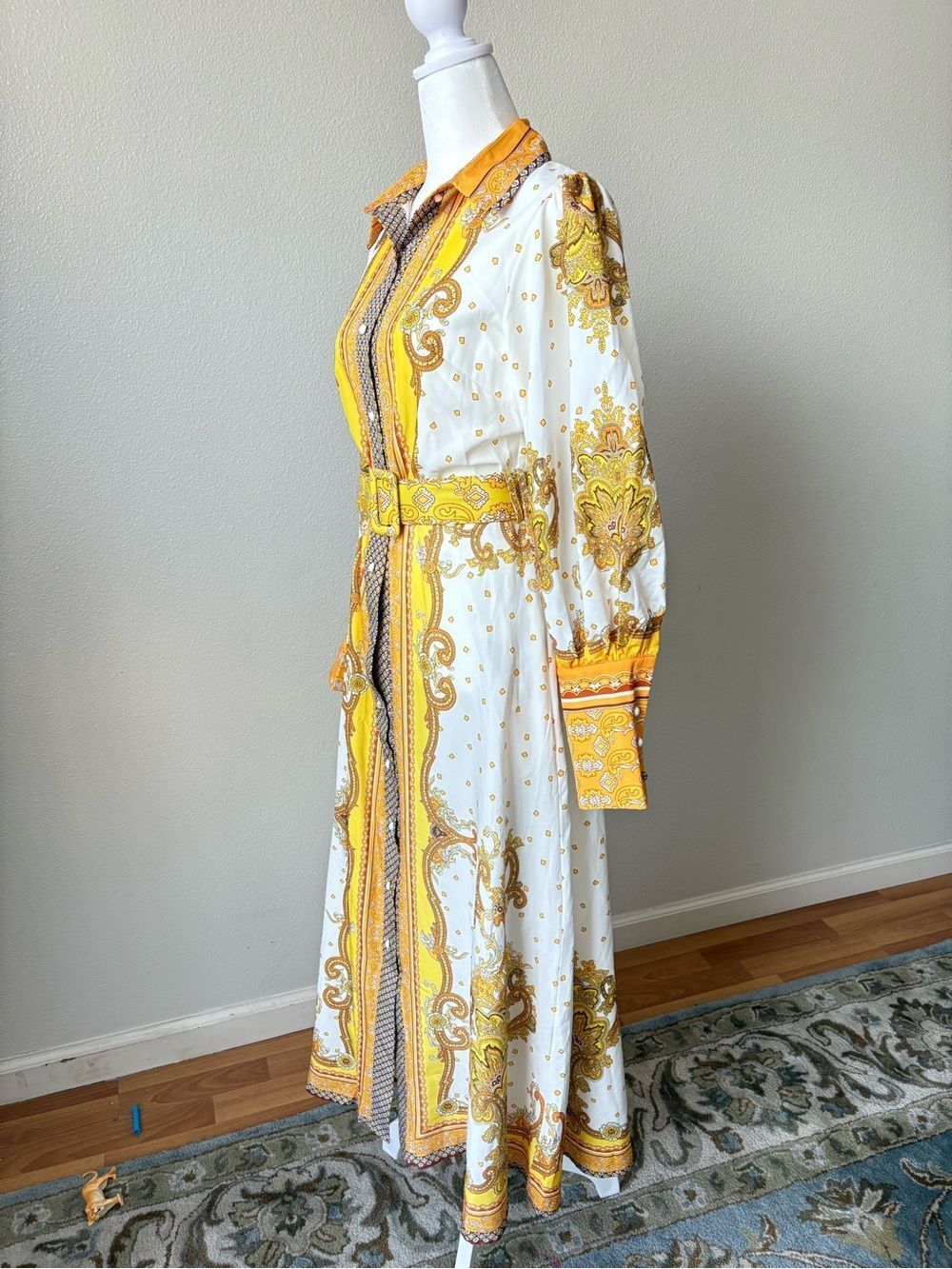 White and Yellow Printed Maxi Shirt Dress with Matching Belt Size 6 - Picture 10 of 16